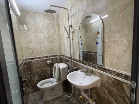 Bán nhà đẹp Tam Trinh, diện tích 30m2, 3 tầng, mặt tiền 3,4m, giá 2,3 tỷ. Sổ đỏ chính chủ
