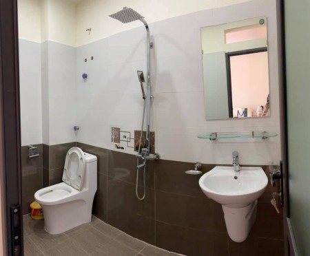 Bán nhà 4 tầng ngõ Nguyễn Bình, Ngô Quyền oto đỗ cửa, giá bán 4.6 tỷ, thoả thuận, hướng tốt