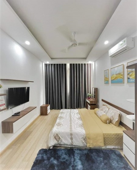 Cực hiếm 7 tầng thang máy gara ô tô tránh Trần Quốc Hoàn kinh doanh, giá chỉ 8 tỷ 8