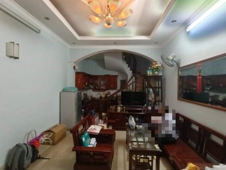 Bán nhà Gốc Đề ngõ thẳng gần hồ Đền Lừ Trường Hoàng Văn Thụ dt 25m2 4 tầng, giá 1.85 tỷ