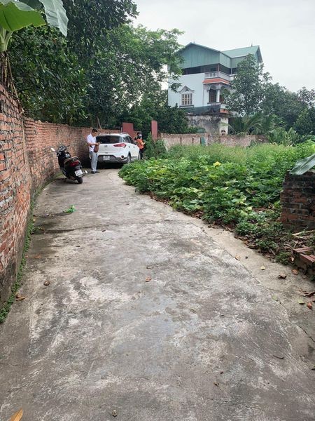 Đất Giao Tất A, Kim Sơn lô góc diện tích 42m2 ngay sau trường Toà Án. LH 0983253436