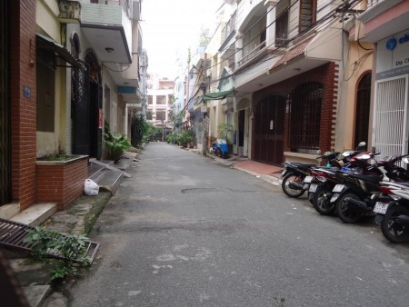 Bán nhà diện tích 33m2, 1 lầu, giá 4,5 tỷ đường Âu Cơ, phường 10, Quận Tân Bình, lhcc