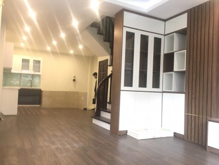 Bán nhà riêng Đường Phương Canh, Nam Từ Liêm còn mới, ngõ ô tô 4 tầng mt 4,5m, giá nhỉnh 2 tỷ