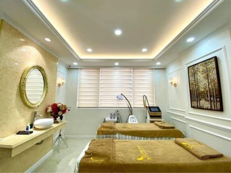Bán nhà Ngõ 129 Nguyễn Trãi diện tích 29m2 đúc 5 tầng giá nhỉnh 2 tỉ kinh doanh, ô tô