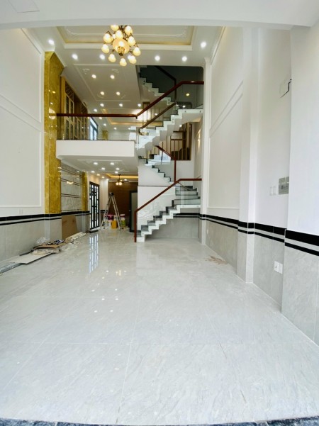 Bán căn góc 2 mặt tiền hẻm xe hơi đường Cây Keo, Tam Phú, Thủ Đức, dt 53m2, giá 6.1 tỷ