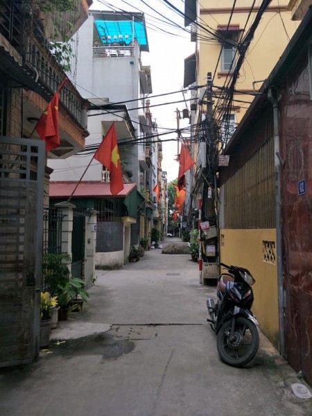 Bán đất khu Z133 Thượng Thanh, dt 54m2, mt 6m, giá 3.45 tỷ, Ô tô 7 chỗ, phân lô, 2 thoáng