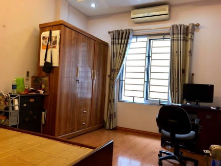 Trung tâm quận Hoàng Mai, mới đẹp, ở luôn, 29m2 x 4 Tầng, Chỉ 2tỷ
