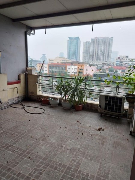 Bán nhà 200 Nguyễn Lân, dt 35m2, giá bán 3.2 tỷ, ô tô tránh, kinh doanh đỉnh, khu dân trí cao