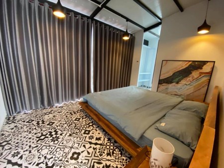 Bán nhà Nghĩa Tân, diện tích sử dụng 45m2, 5 tầng giá 75 triệu/m2, lô góc, 2 mặt thoáng