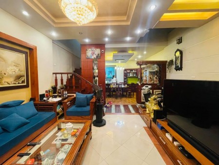 Bán nhà Nguyễn Chính, ô tô 7 chỗ đỗ, kinh doanh, chủ nhà là Kĩ Sư dt 75m2, giá 7.7 tỷ