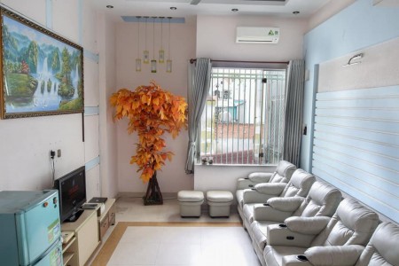 Nhà 3 tầng đối diện Ngân Hàng Á Châu Lê Trọng Tấn diện tích sử dụng 60m2 giá 5,7 tỷ
