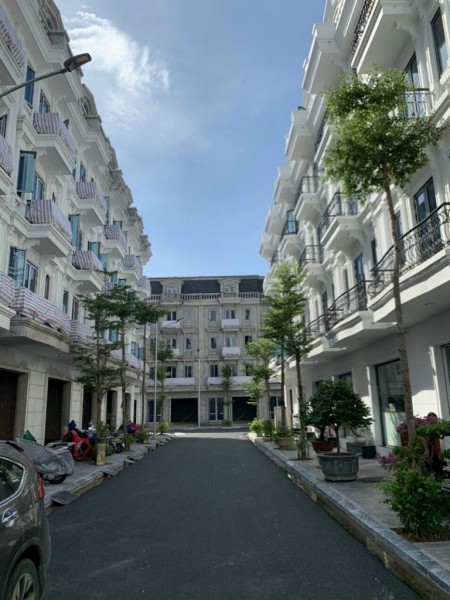 Bán nhà phố quận Hà Đông, mặt tiền 5m kinh doanh cực đẹp giá 8.9 tỷ