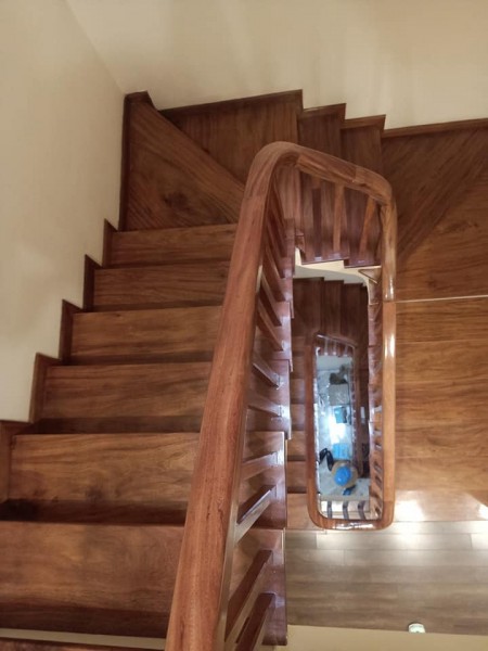 Cực hiếm nhà mới phân lô Định Công Thượng, ô tô vào nhà, dt 55m, 5 tầng, giá 7.5 tỷ. Hoàng Mai