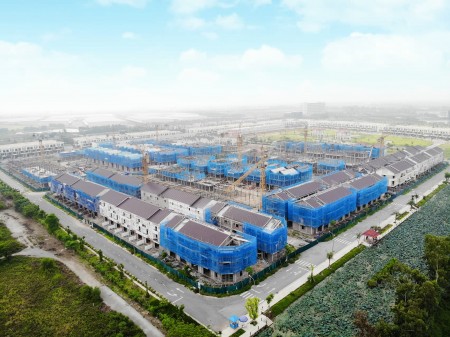 Hàng hiếm shophouse view sông cách Ninh Hiệp 2km, liên hệ 0944159883, pháp lí đầy đủ