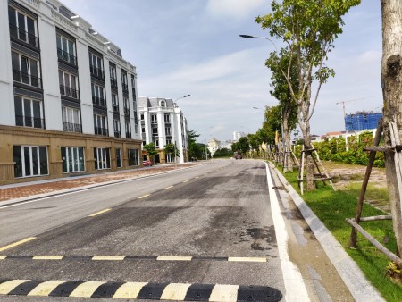 Đi đến slide 4