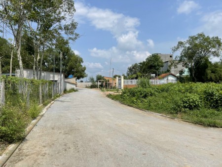 Chính chủ cần bán diện tích 72m2 vị trí đắc địa full thổ cư ngay Vĩnh Tân thị xã Tân Uyên