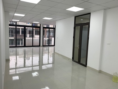 Cho thuê sàn vp phố Nhân Hòa, Quận Thanh Xuân diện tích sử dụng 60m2, tiện ích đủ