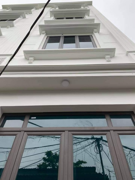 Bán nhà phố Trần Khát Chân, Lãng Yên, nhà đẹp phố lớn nhiều tiện ích, dt 55m2, giá 4.5 tỷ