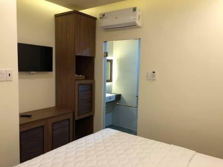 Bán khách sạn 3* Quang Trung Gò Vấp dt 175m2, 7 tầng lãi ròng 300 triệu/tháng, lh 0776953855