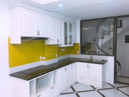 Bán Nhà Ngõ 8 Lê Quang Đạo, nội thất sang xịn mịn, diện tích 35m2, gía chỉ 3.42 tỷ