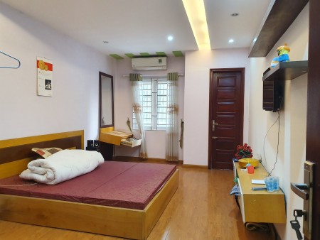 Bán nhà đường Hoàng Mai, Hoàng Mai, ô tô diện tích. sử dụng 37m2, nguyên căn đẹp 4 tầng