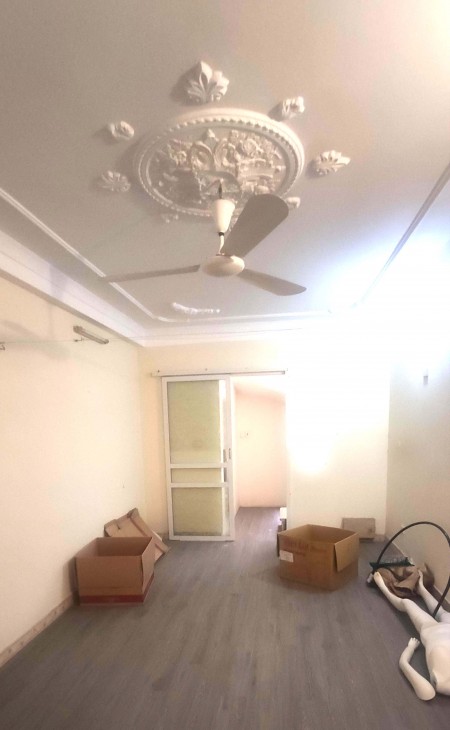 Bán gấp nhà phân lô Cầu Giấy, diện tích 39m2, ô tô đỗ của, kinh doanh đỉnh, nhỉnh 5 tỷ