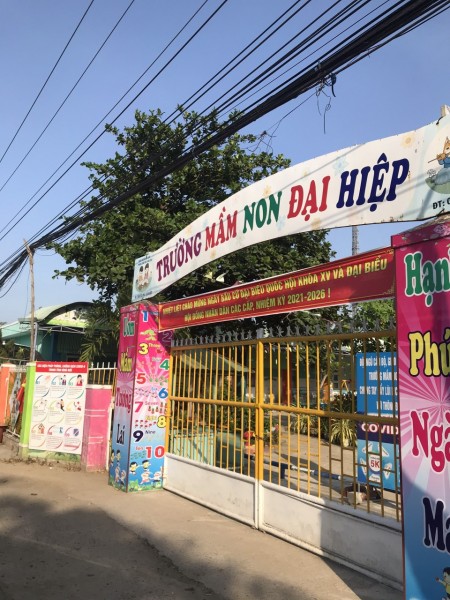 Bán 3 lô liền kề gần Chợ. Nằm ngay ngã ba Đại hiệp, giáp ranh Đà Nẵng, sinh lời ngay