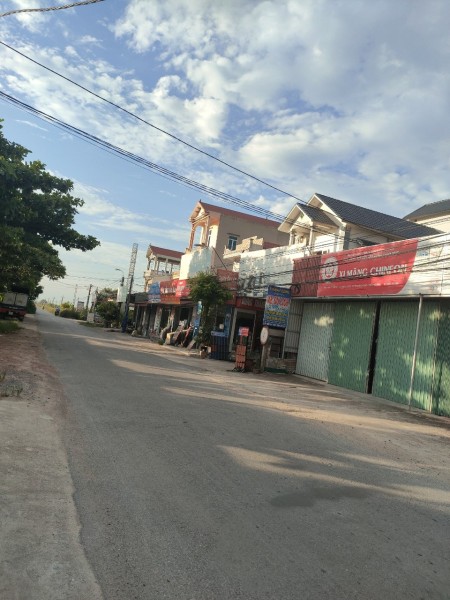 Gia đình tôi cần bán nhà cấp 4 trung tâm xã Trọng Quan giá bán 750 triệu, pháp lí đủ