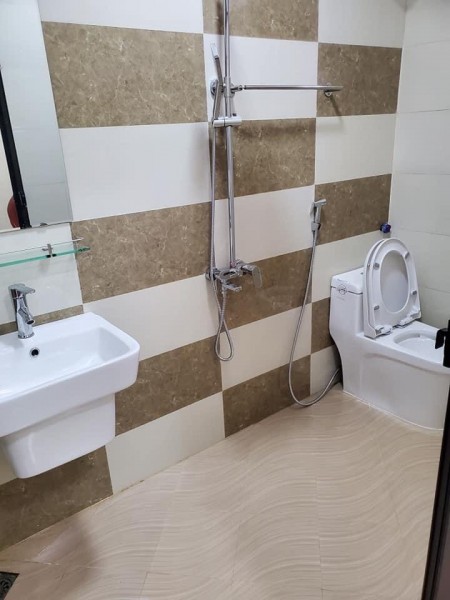 Chủ cần bán gấp nhà Lê Đức Thọ- Phú Mỹ, diện tích sử dụng 35m2, đúc kiên cố 5 tầng
