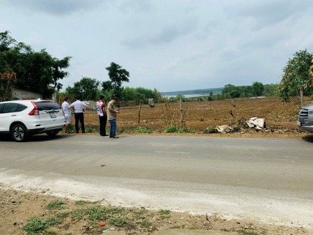 Tôi Chính chủ bán gấp 1000m2 đất đối diện khu công nghiệp, pháp lý rõ ràng