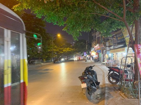 Mặt Phố, Kinh Doanh VIP, diện tích 292m2 mt 8.8m, lô góc 3 mặt thoáng Phố Bà Triệu, Hoàn Kiếm