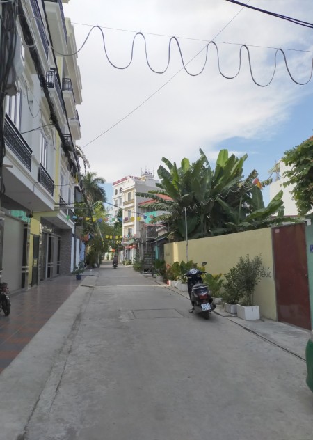 Nhà đẹp xây mới 4 tầng ngõ đường Ngô Gia Tự, TĐC Sao Sáng, dt 50m2, bìa Hồng chính chủ