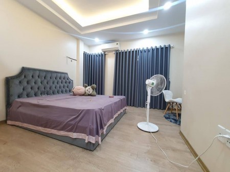 Tuyệt đỉnh an sinh Quận Hai. Bà Trưng khu vực phố Hồng Mai, dt 33m2, 4 tầng, giá 3.6 tỷ