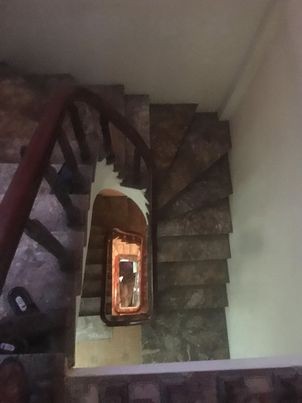 Bán nhà Vĩnh Hưng, dt 37m2, giá 2.9 tỷ, 5 tầng 3 phòng ngủ 1 phòng khách, lh 0962214625
