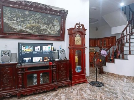 Bán nhà siêu phẩm Ngọc Trì biệt thự vỡ nợ, tặng nội thất xịn, dt 92m2, mt 10m, giá 5.9 tỷ