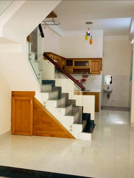 Bán Nhà Hẻm 133 Hoà Hưng Q10, 2 Tầng 2 Phòng Ngủ 1 Tum, 3.5m x 8m.