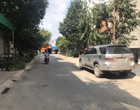 Chủ Nhà cần bán lô diện tích 100m2 ngay Hố Nai giáo xứ Ngũ Phúc, giá bán 980 triệu