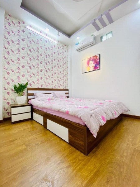 Nhà Gò Vấp đẹp lung linh, 1 căn ra mặt tiền, đang cho thuê, đúc bê tông cốt thép, giá 4 tỷ