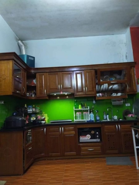 Nhỉnh 3 tỷ nhà phố Chính Kinh, Thanh Xuân, DT rộng 39m2 x 4T. LH 0966456918.