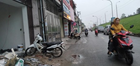Bán nhà đẹp lô gốc, mặt phố Bồ Đề, diện tích sử dụng 47m2, giá bán nhanh 5.25 tỷ, lhcc