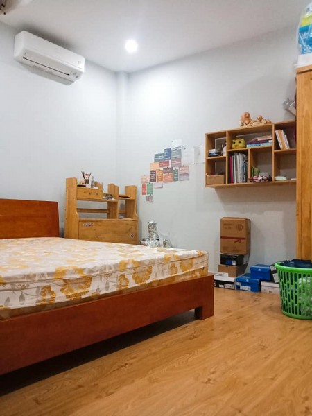 Bán nhà Ái Mộ Long Biên, kinh doanh ngõ thông, nhà bao đẹp, đt 43m2, đúc 4 tầng, ô tô tránh