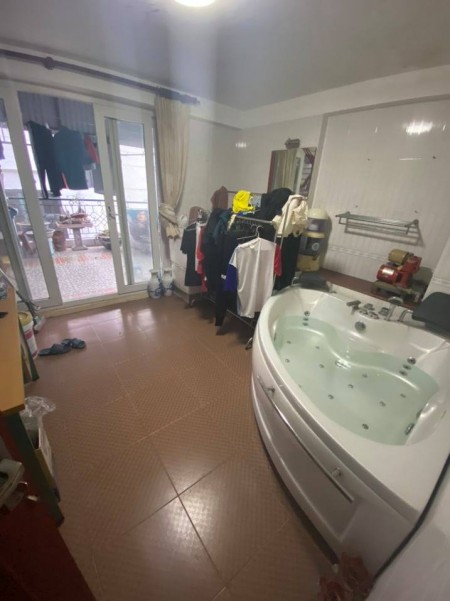 Bán nhà nguyên căn Âu Cơ, lô góc 3 thoáng, 5 tầng, dt 52m2, 6 phòng ngủ, siêu phẩm đầu tư