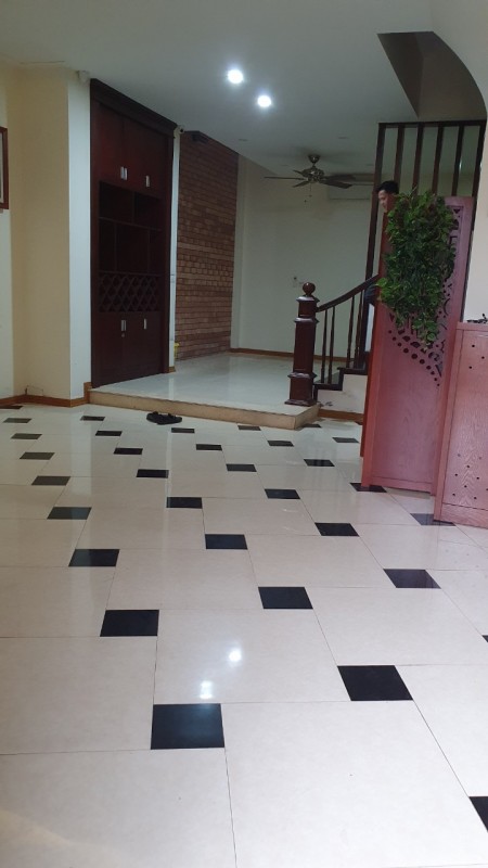 Cực hiếm nhà Mỗ Lao diện tích sử dụng 75m2 ô tô vào nhà giá bán chỉ nhỉnh 5 tỷ, lhcc