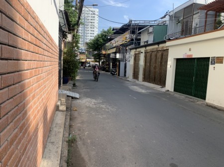 Bán nhà mặt tiền Huỳnh Thiện Lộc Quận Tân Phú 490m2 giá 51.5 tỉ