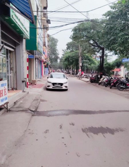 Bán nhà nguyên căn Cầu Diễn, ô tô vào nội thất, dt 36m2, 5 tầng đường rộng, giá bán 3.75 tỷ