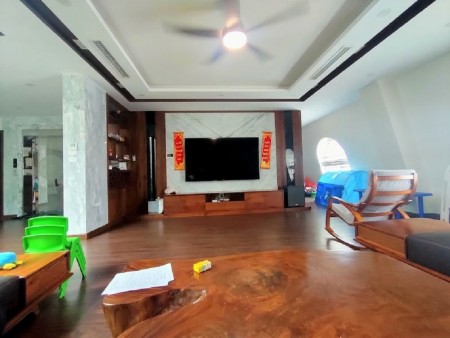 Bán nhà phân lô Khuất Duy Tiến, Thanh Xuân vỉa hè, ô tô diện tích 70m2 4 tầng, giá 12 tỷ