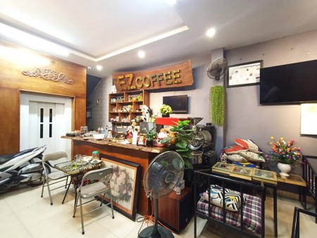 Mặt phố Bà Triệu, Hà Đông, Lô Góc, 6 tầng, mặt tiền 10m, kinh doanh cà phê giá 7.2 tỷ