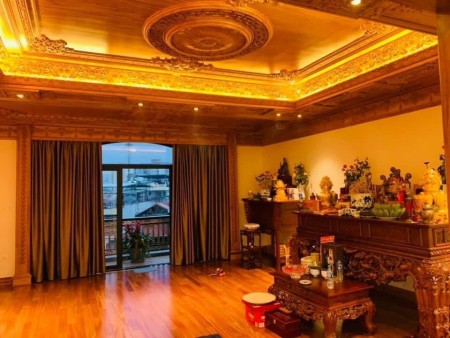 Nhà đẹp phố Thái Hà dt 54m2, 5 tầng, thừa công năng cho 1 đại gia đình, sân rộng đá bóng