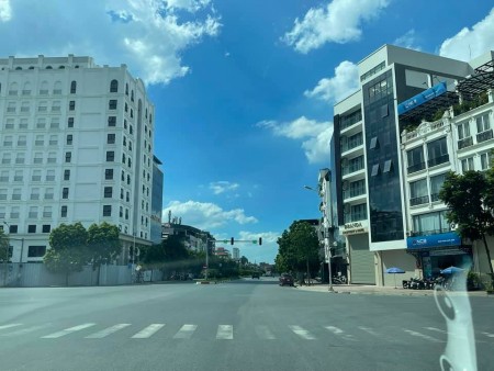 Bán siêu biệt thự Ngọc Trì, diện tích sử dụng 85m2, giá bán 6 tỷ, ngay khu trung tâm, tiện ích đủ