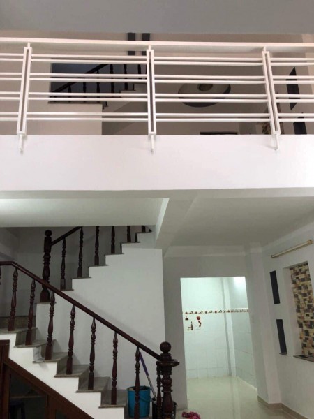 Bán nhà riêng gần mặt tiền Thông Tây Hội, phường 10, Gò Vấp, 3 tầng, 3 pn, dt 46m2, giá 3.8 tỷ